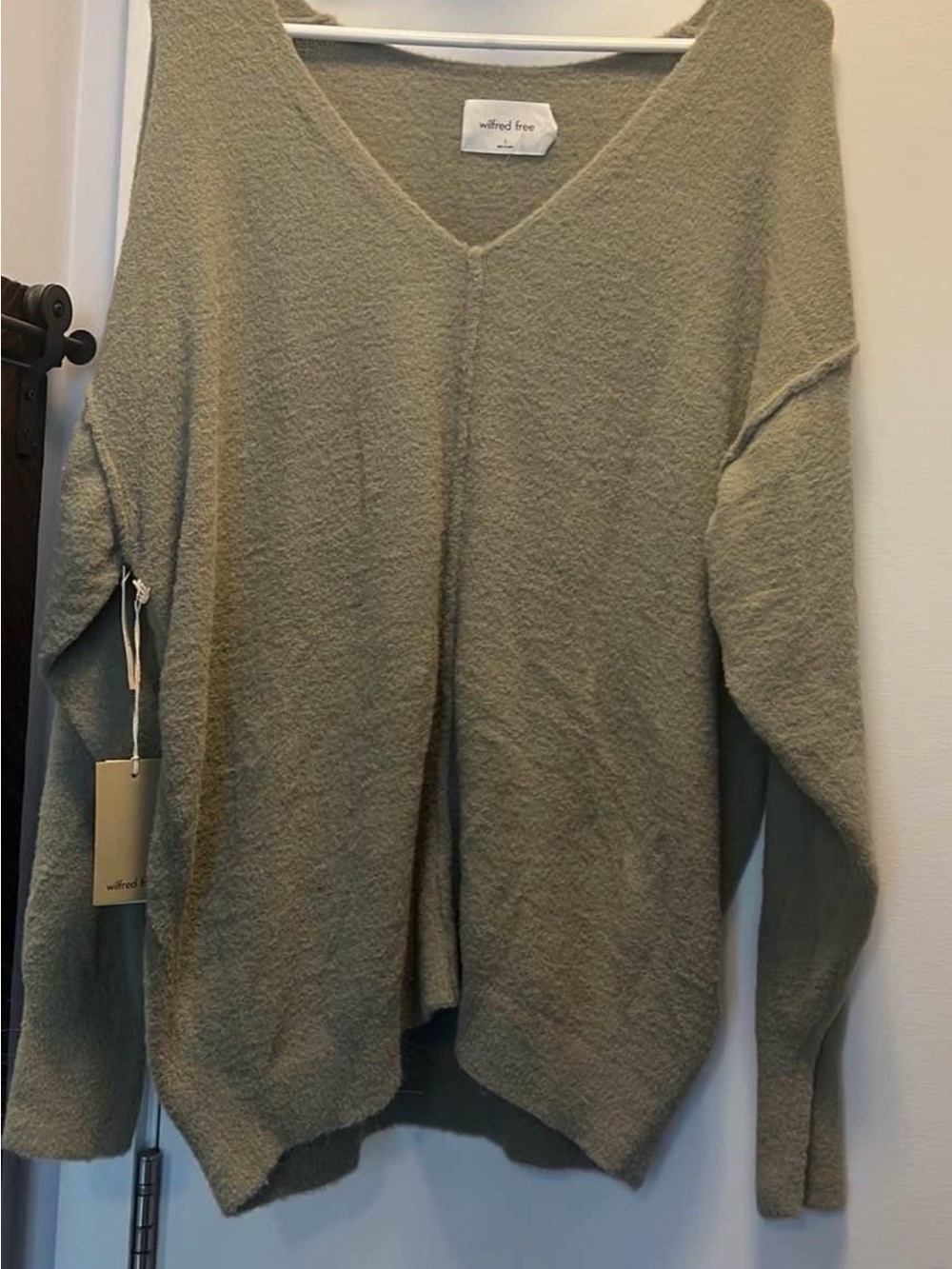 Wilfred Olive V-Neck Relaxed Sweater for women